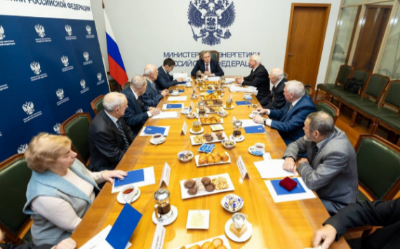 Николай Шульгинов провёл встречу с представителями «Совета ветеранов энергетики»